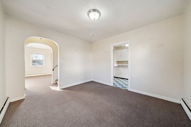 Building Photo - 3212 Orchard St