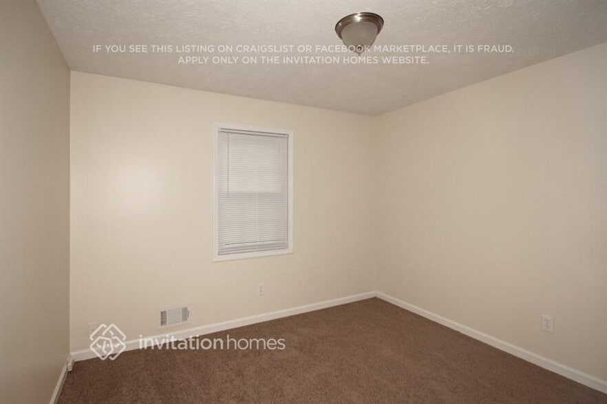Building Photo - 2200 Greenridge Dr SW