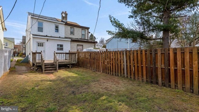 Building Photo - 209 Woodlawn Ave
