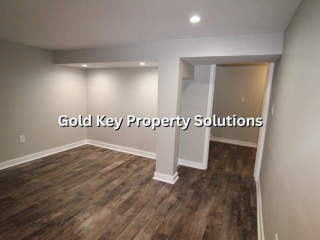 Building Photo - 2633 Main St