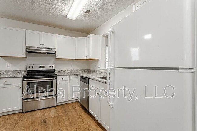 Building Photo - 107 Hammett Grove Ln