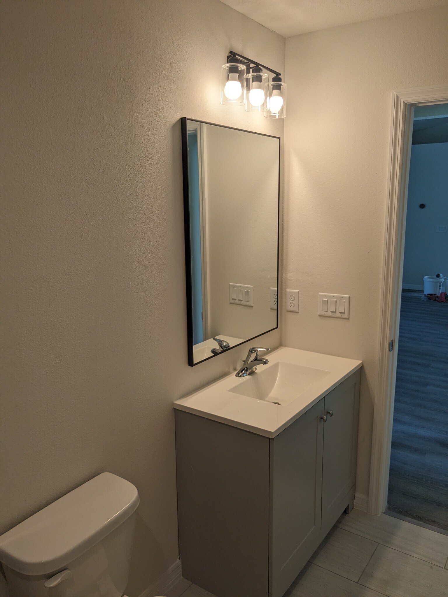 Building Photo - 5837 Babian Rd