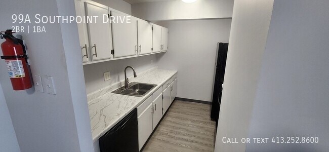 Building Photo - 99 Southpoint Dr