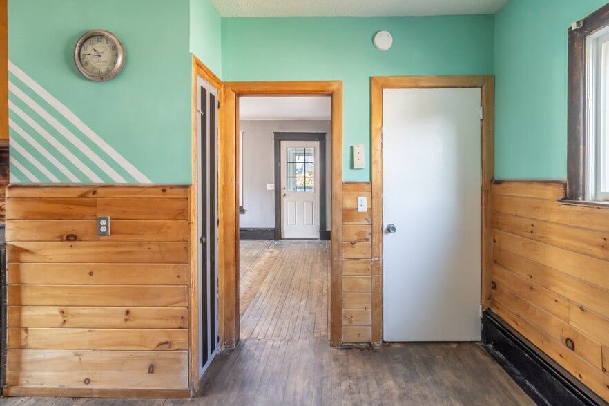 Building Photo - 479 Aroostook Ave