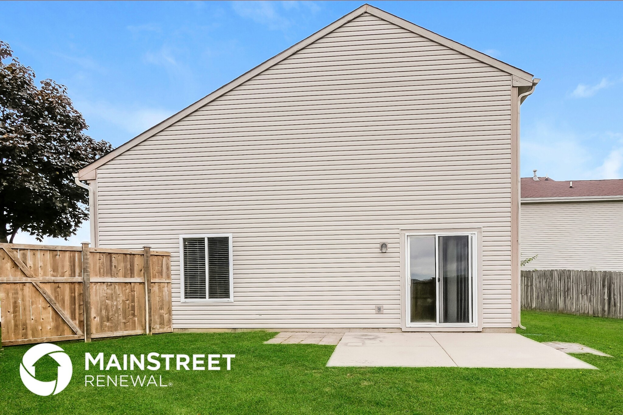 Building Photo - 2525 Grand Fir Dr