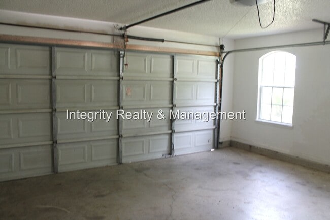 Building Photo - 3 bed/2.5 bath in Lake Asbury