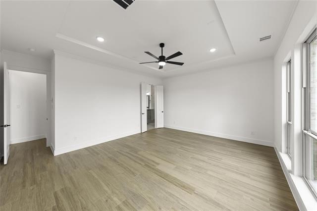 Building Photo - 1320 Villanova Ln