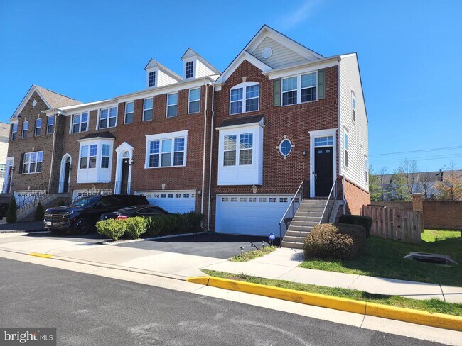 Building Photo - 6254 Summit Point Ct