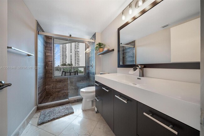 Building Photo - 21205 Yacht Club Dr