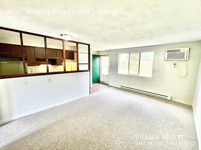 Building Photo - 86 W Walnut St