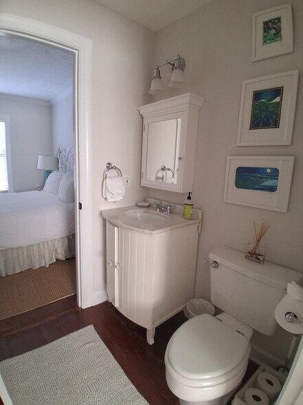 Bathroom between Bedroom 3 and 4. Full Size Shower - 12 Seahorse Ct