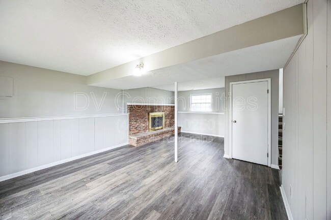 Building Photo - 12174 Glencrest Ct