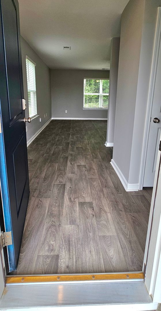 Building Photo - Luxury Meets Privacy in This 4-Bedroom Cul...