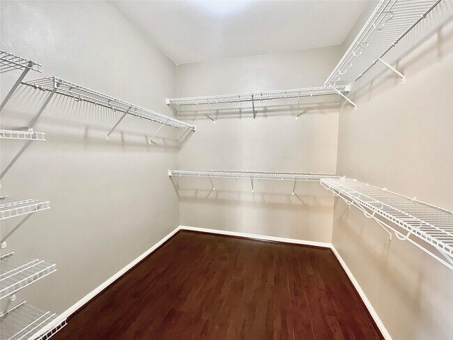 Building Photo - 2614 Orchard Creek Ln