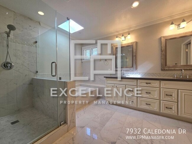Building Photo - 7932 Caledonia Dr