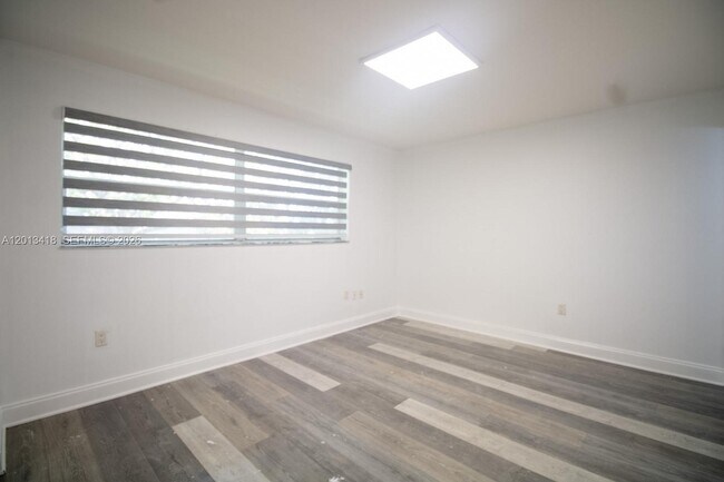 Building Photo - 15629 SW 73rd St