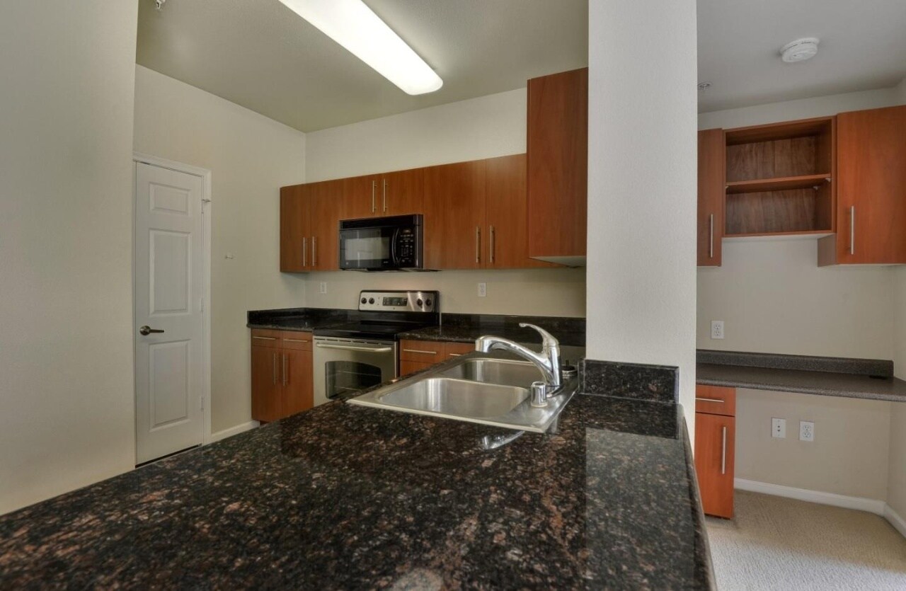 Building Photo - 1060 S 3rd St