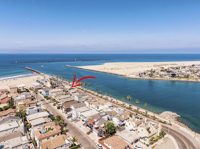 Building Photo - 2524O- Amazing Waterfront | FURNISHED