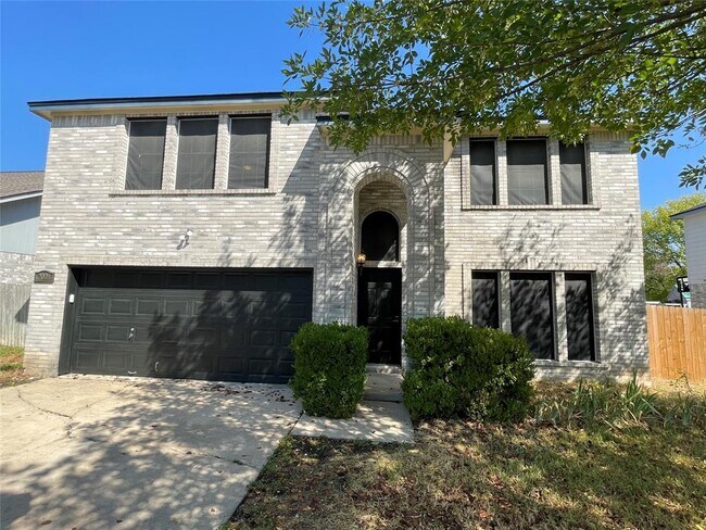Primary Photo - 2008 Logan Dr
