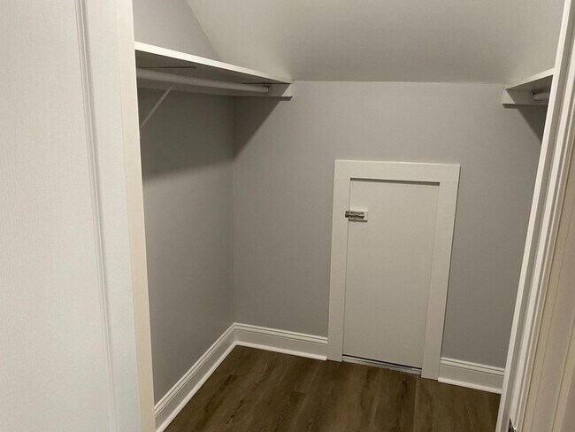 Building Photo - 108 Paoli Pike