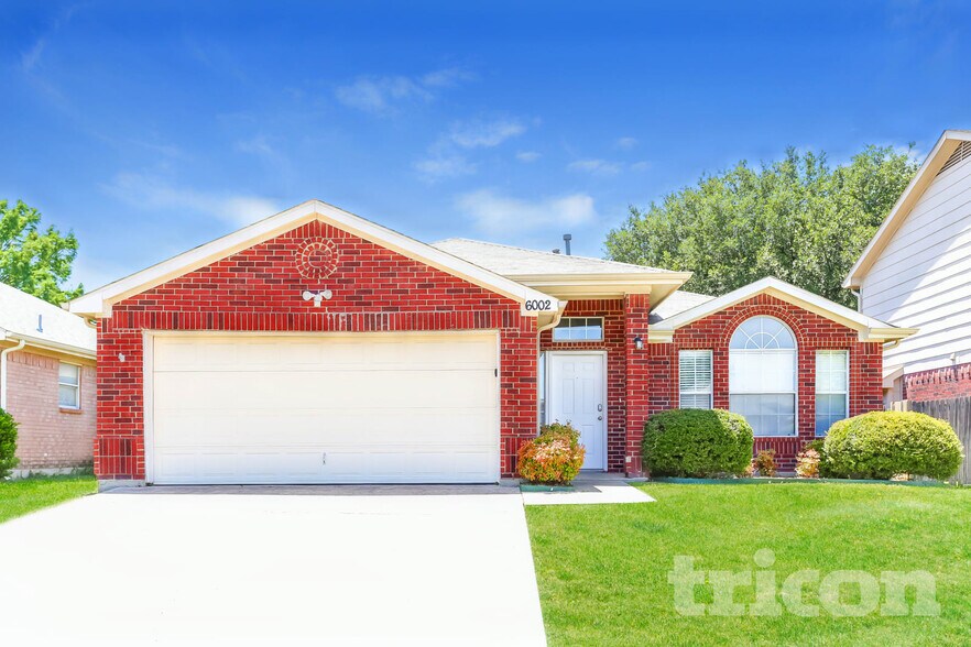 Building Photo - 6002 Flyers Ln