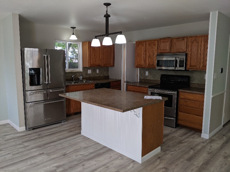 Building Photo - 6405 Orbit Way