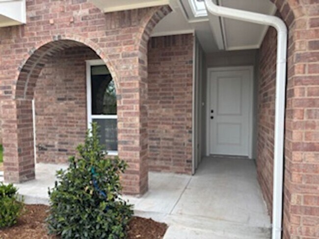 Building Photo - 18104 Austin Ct