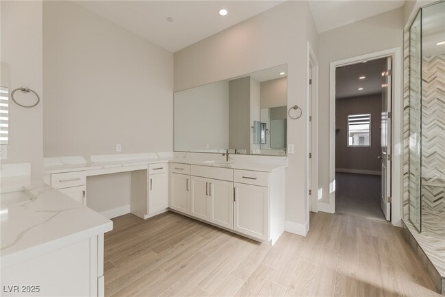 Building Photo - 5073 Slatestone St