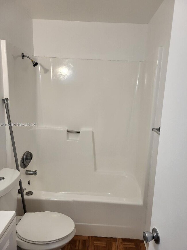 Building Photo - 5156 NE 6th Ave