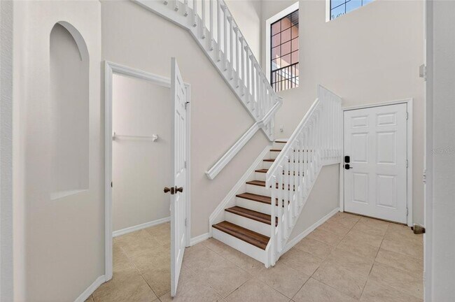 Building Photo - 30132 Mossbank Dr
