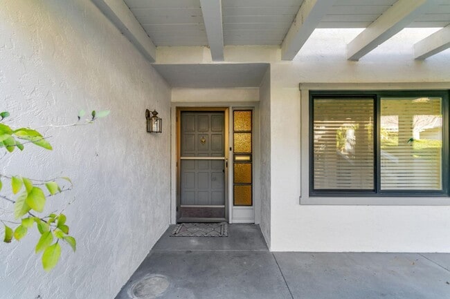 Building Photo - 5350 Cribari Green