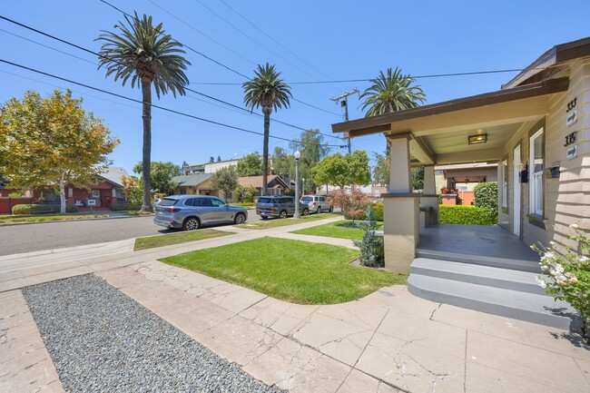 Building Photo - 3 Bedroom, 1 Bathroom Home – Ideal for Stu...