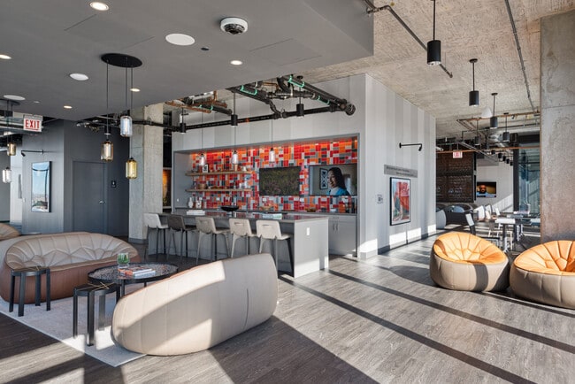 Building Photo - 1314 W Randolph St