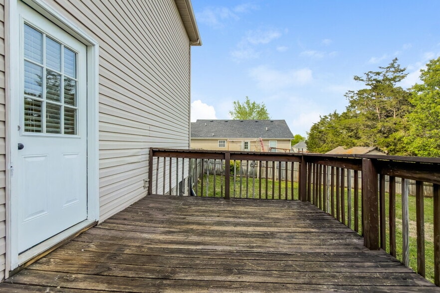 Building Photo - 1435 Tuffnell Dr