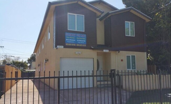 Building Photo - 33(1230)