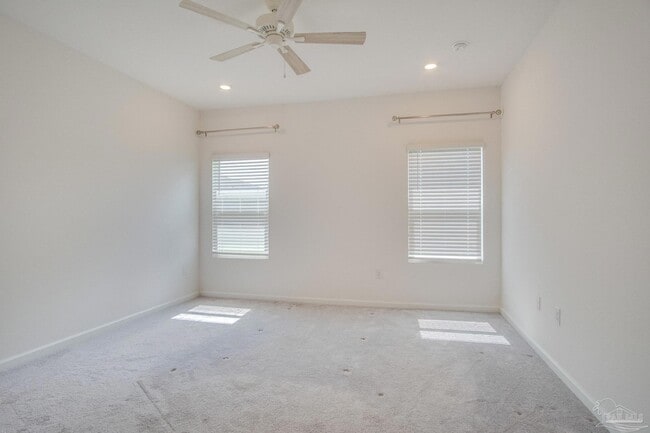Building Photo - 6625 Sun Tree Cir