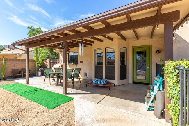 Building Photo - 6501 E Sandra Terrace
