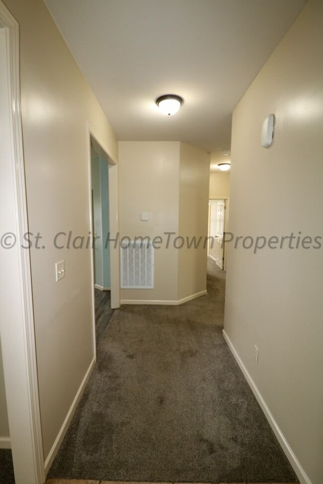 Building Photo - Large Family Home in Moody AL