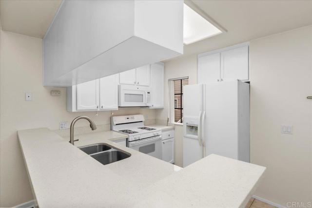 Building Photo - 4639 Executive Dr