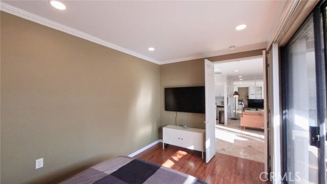 Building Photo - 2575 E 19th St