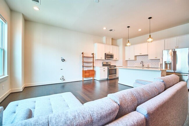 Building Photo - 3628 Griggs Rd