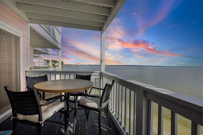 Building Photo - 15946 Innerarity Point Rd
