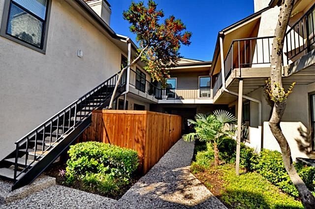 Building Photo - 5909 Birchbrook Dr