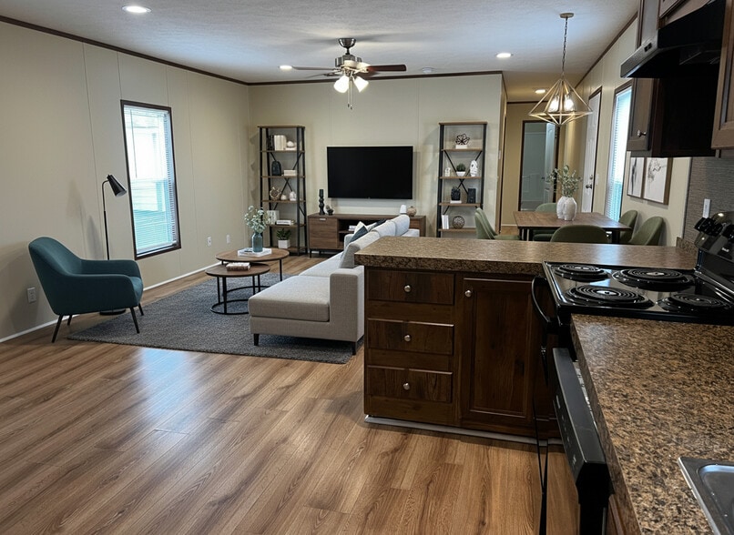 Building Photo - 709 N Collins Fwy