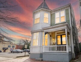 Building Photo - 442 Court St