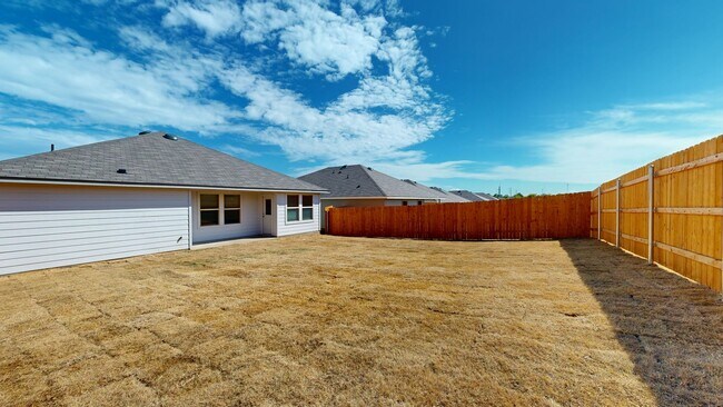 Building Photo - LIKE BRAND NEW HOUSE FOR RENT IN TROY!!!