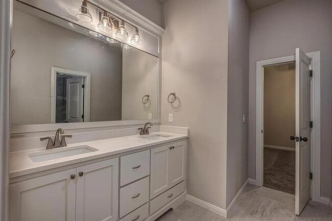 Building Photo - 11616 NW 104th St