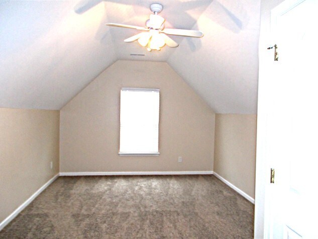 Building Photo - 130 Nevis Ln