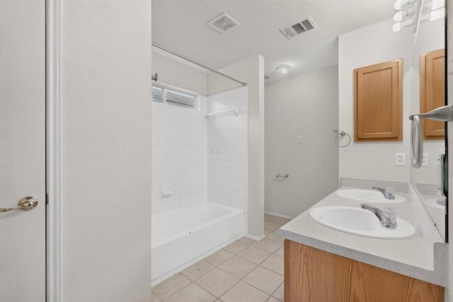 Building Photo - 13528 Briarcreek Loop