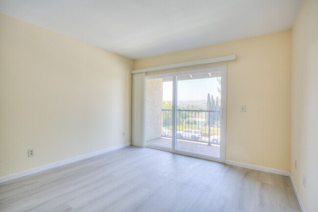 Building Photo - Rowland Unified School District?Welcome to Your Stylish West Covina Retreat!